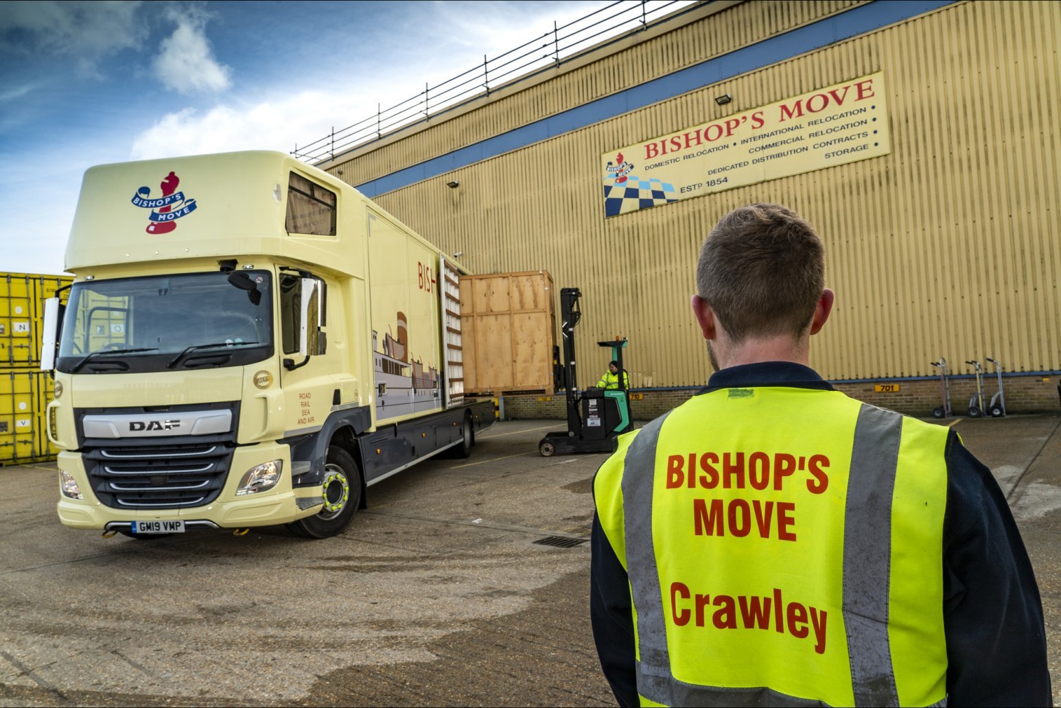 Bishop’s Move celebrates 165 years with retro-livery DAF
