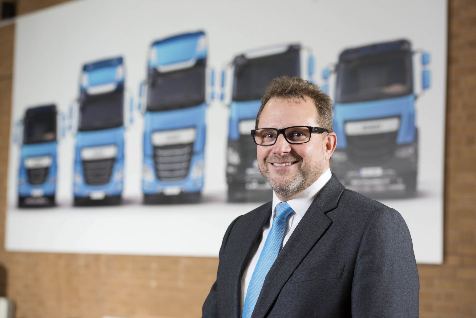 DAF Trucks’ popular Nigel Hunt retires; Gareth Halliwell steps-up