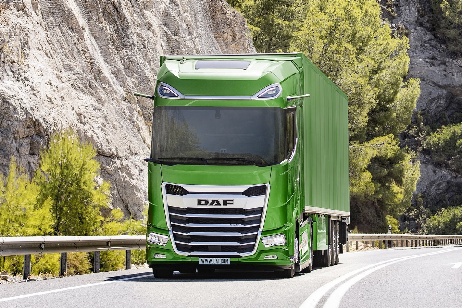 PACCAR Achieves Very Good Annual Revenues and Net Income